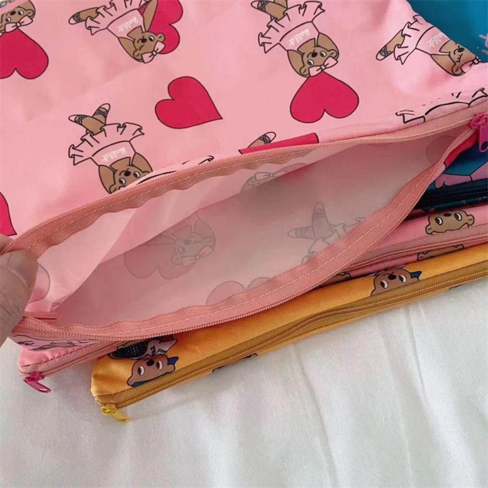 حقيبة مكياج لطيفة بنمط الدب ال - مراجعة Stationery وسعره